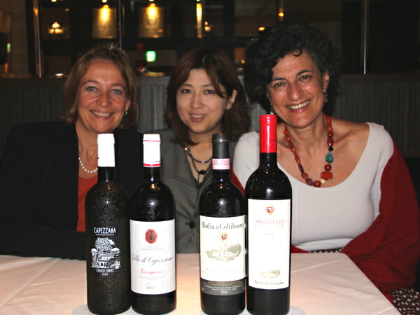 ベアトリーチェさん＆エマヌエラさんと記念撮影