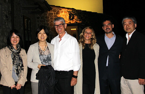 パーティーでの集合写真