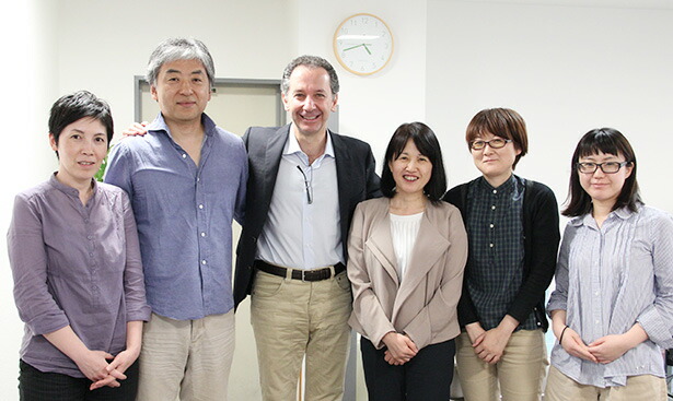 アルベルト氏とトスカニースタッフの集合写真