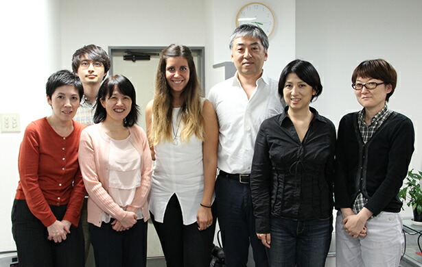 クララさんとトスカニースタッフの集合写真