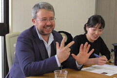 アンドレアファッチオ氏談笑