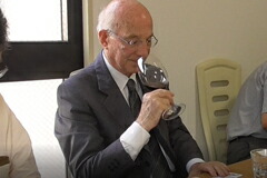 アントニオラヴィスタ氏