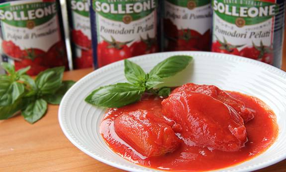 ソルレオーネ　ホールトマト缶商品画像