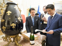 フェッラーリオマージュ安倍首相