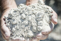 ブテーラの石灰土壌