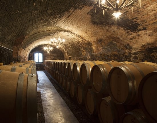 カステッロ デラ サラ貯蔵庫