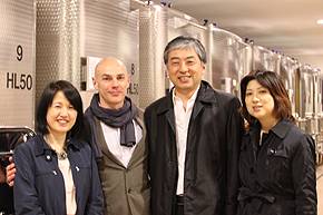 テッツァのカンティーナの中で