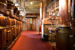 ポーリ社蒸留所