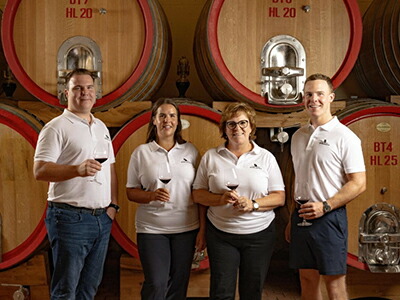 トライーニの人々